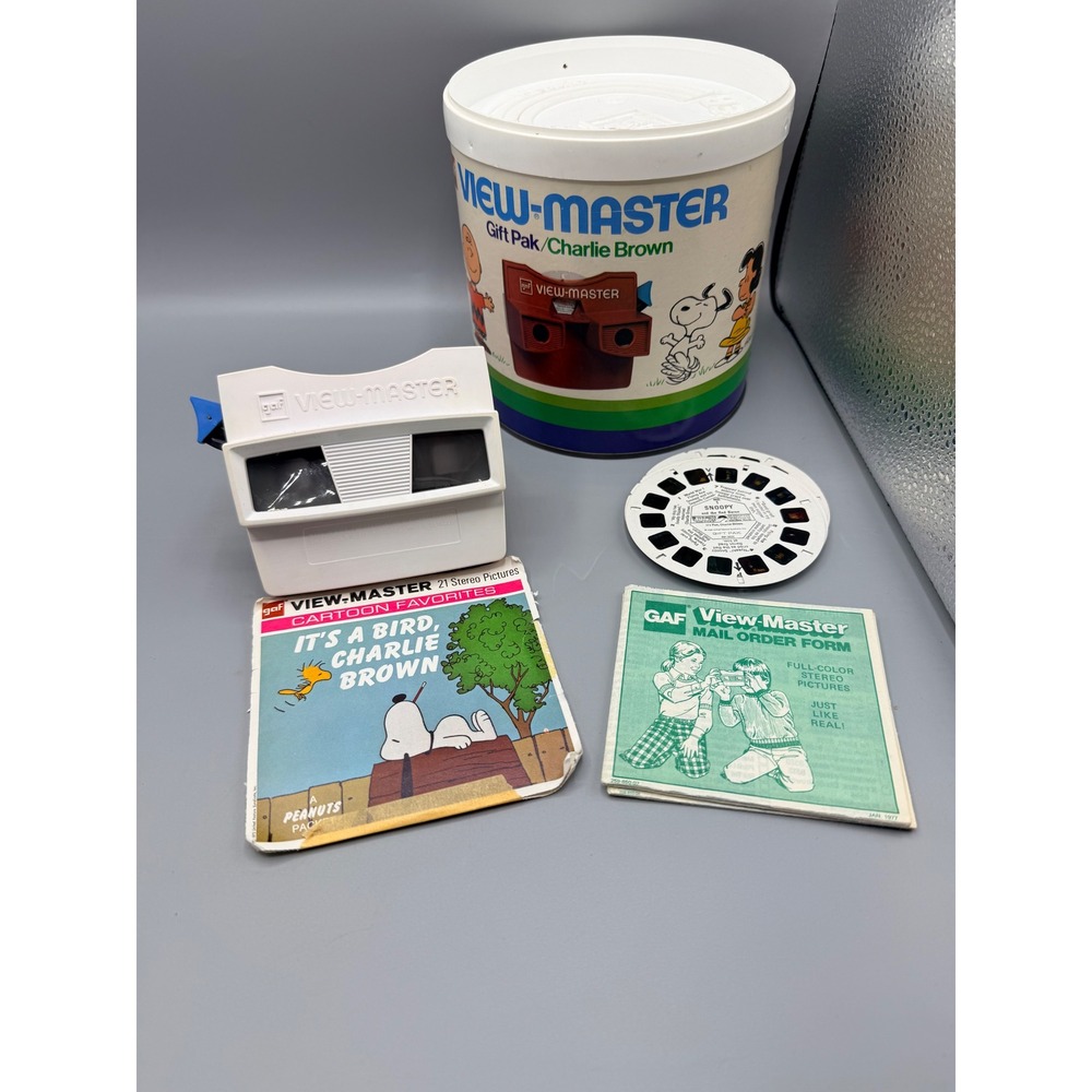 Vintage GAF View-Master‎ Charlie Brown Gift Pak Peanuts 3D Viewer Reels Canister